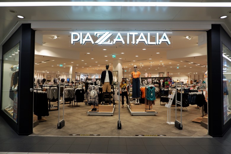 Piazza italia store negozio abbigliamento